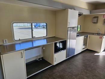 P 280 + trailer  - 2 X SLIDE OUT / CAMPER / WOHNMOBIL